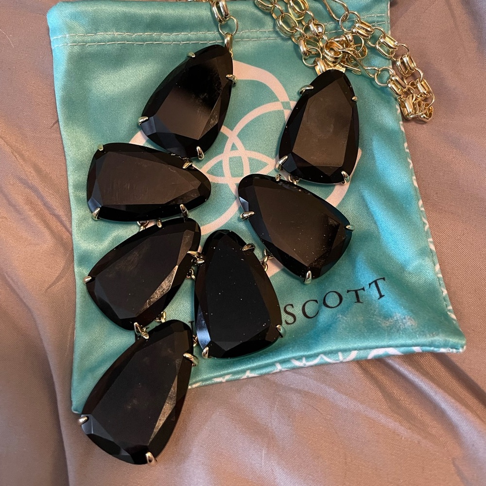 Kendra Scott Harlow Statement Necklace